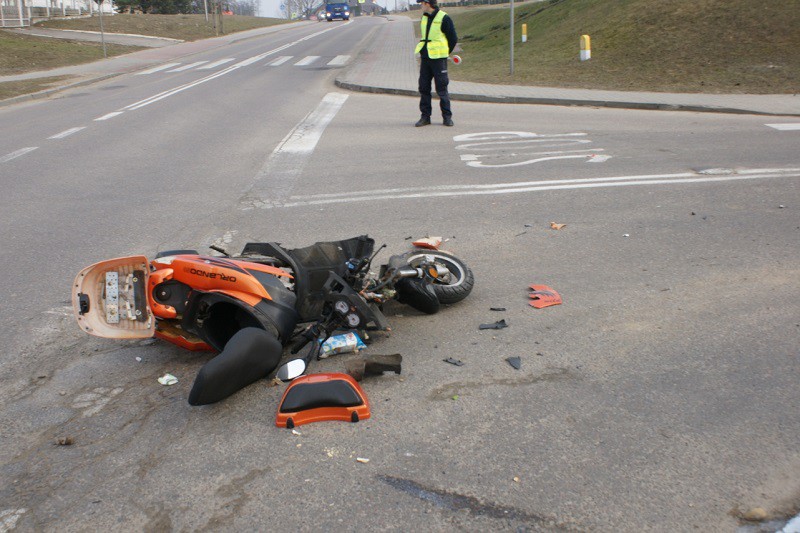 Elbląg, Był tak pijany, że spadł z motoroweru