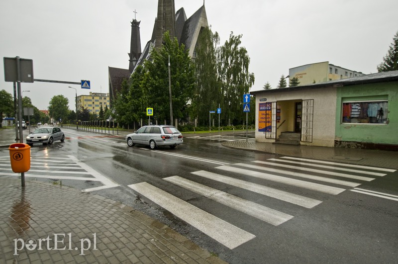 Elbląg, Aby zapewnić bezpieczeństwo w obrębie skrzyżowania radni sugerują "zniknięcie" przejścia przed przychodnią zdrowia Elbląg, Aby zapewnić bezpieczeństwo w obrębie skrzyżowania radni sugerują "zniknięcie" przejścia przed przychodnią zdrowia