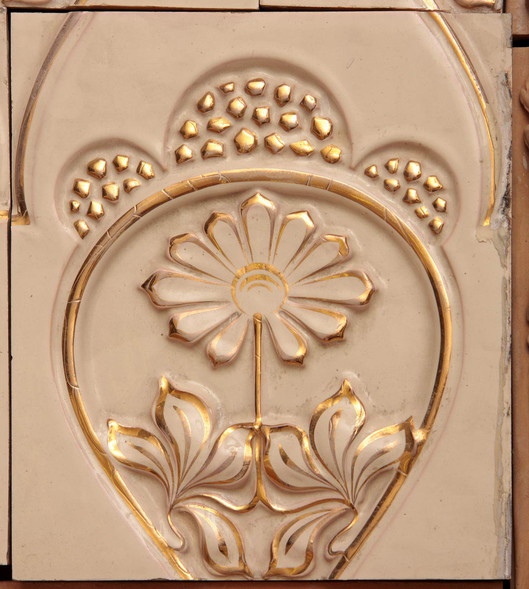 Elbląg, Kafle ozdobne to atut pieca