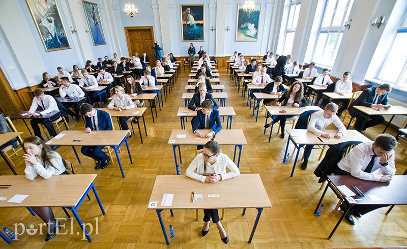 Elbląg, W Elblągu maturę pisało prawie 1,5 tysiąca osób Elbląg, W Elblągu maturę pisało prawie 1,5 tysiąca osób