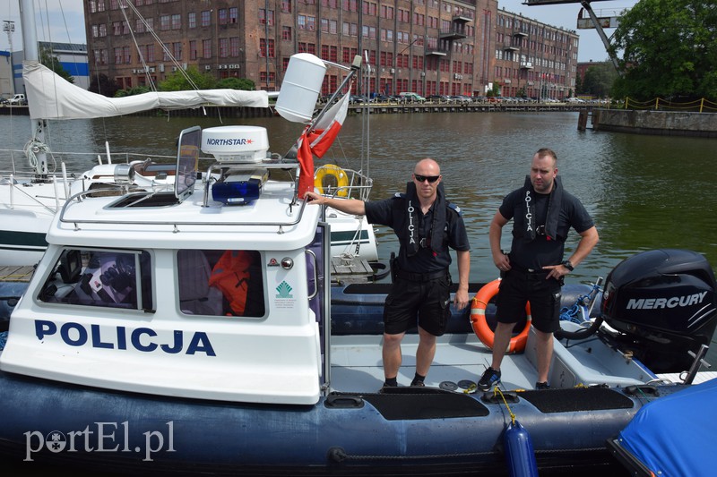 Elbląg, Sierż. sztab. Daniel Zielankiewicz i st. sierż. Paweł Szulik z patrolu wodnego Elbląg, Sierż. sztab. Daniel Zielankiewicz i st. sierż. Paweł Szulik z patrolu wodnego