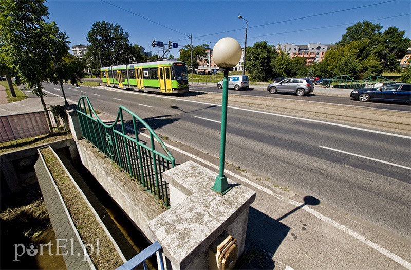 Elbląg, Most na Kumieli w ciągu al. Grunwaldzkiej wymaga naprawy Elbląg, Most na Kumieli w ciągu al. Grunwaldzkiej wymaga naprawy