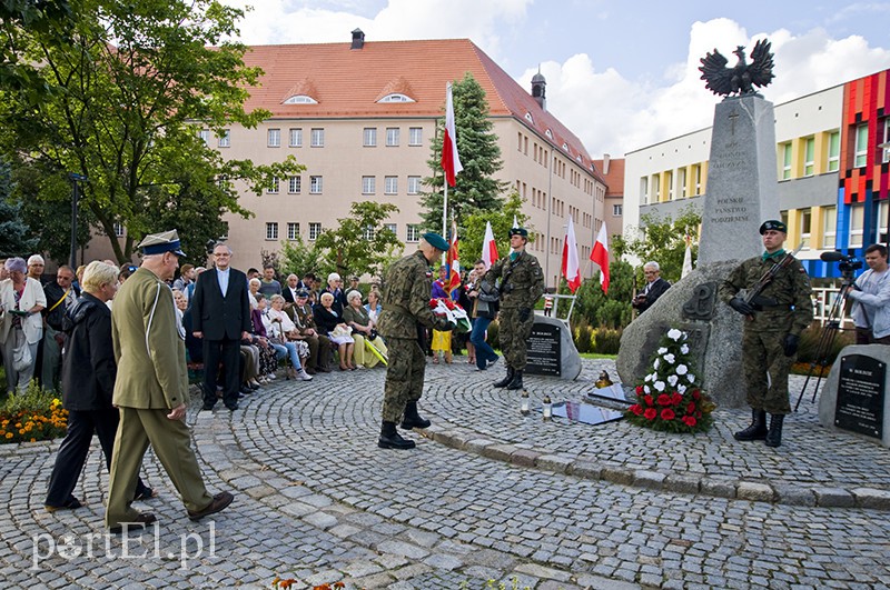 Elbląg, Uroczystości rocznicowe odbyły się pod pomnikiem Żołnierzy Armii Krajowej i Polskiego Państwa Podziemnego