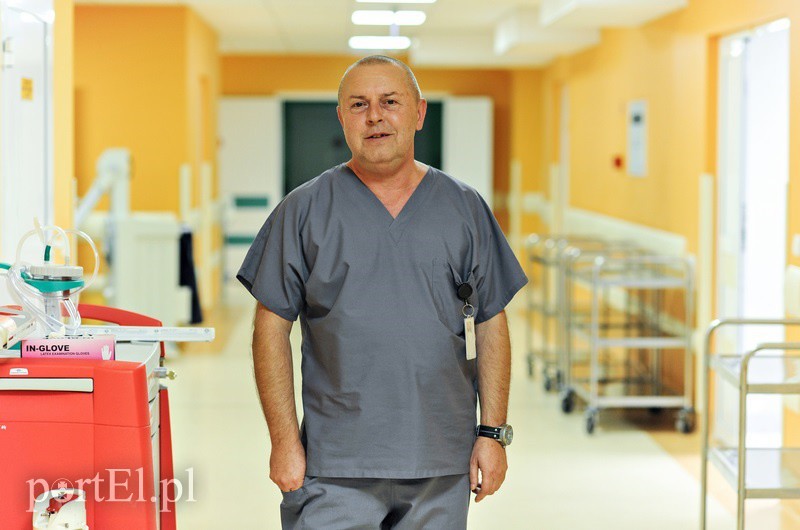 Elbląg, - Od 31 lat pracuję w jednej specjalności, jaką jest anestezjologia i intensywna terapia, przez jakiś czas jeździłem karetką reanimacyjną - mówi Dariusz Czekaj Elbląg, - Od 31 lat pracuję w jednej specjalności, jaką jest anestezjologia i intensywna terapia, przez jakiś czas jeździłem karetką reanimacyjną - mówi Dariusz Czekaj