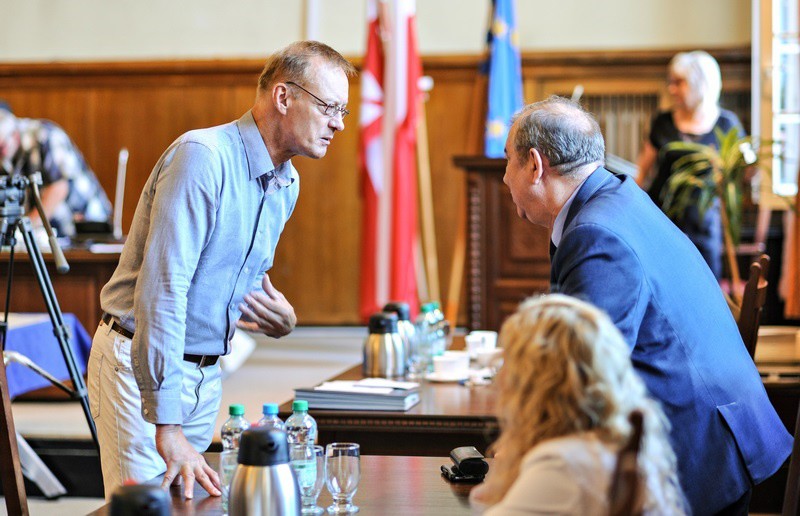 Elbląg, Kazimierz Falkiewicz i poseł Jerzy Wilk na dzisiejszej sesji RM Elbląg, Kazimierz Falkiewicz i poseł Jerzy Wilk na dzisiejszej sesji RM
