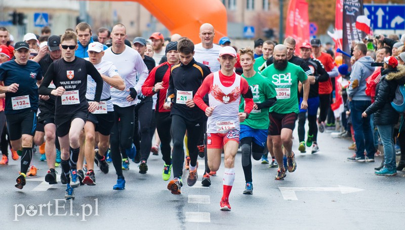 Elbląg, W ubiegłym roku w Biegu Niepodległości wystartowało ponad 300 osób, w tej edycji organizatorzy liczą na 500