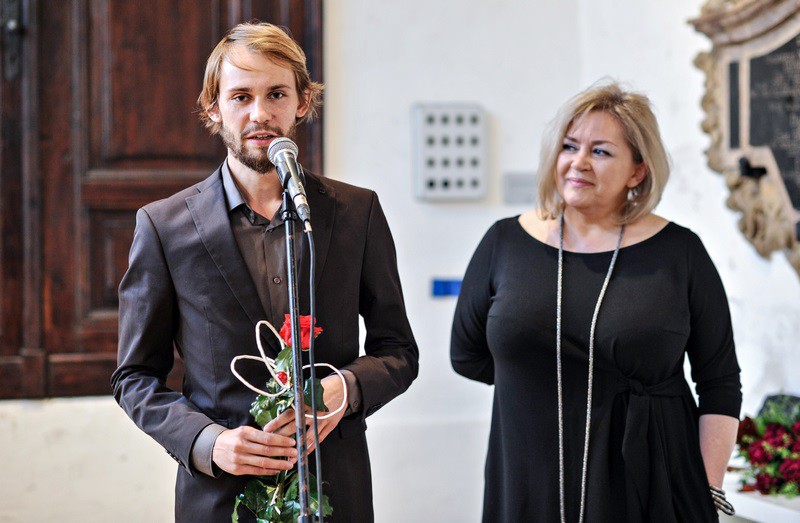 Elbląg, Michał Skroboszewski i Anna Selke podczas wczorajszego (22 września) wernisażu w Krużganku Galerii EL Elbląg, Michał Skroboszewski i Anna Selke podczas wczorajszego (22 września) wernisażu w Krużganku Galerii EL