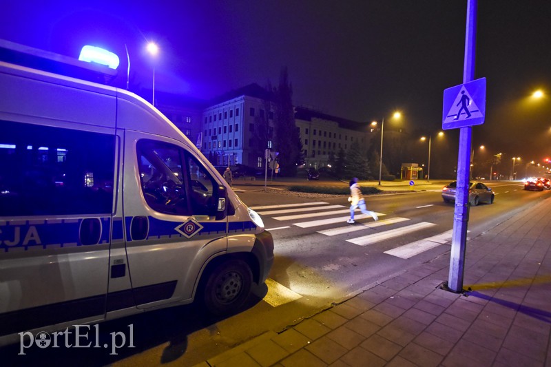 Elbląg, Potrącenie 15-latki przy placu Słowiańskim Elbląg, Potrącenie 15-latki przy placu Słowiańskim