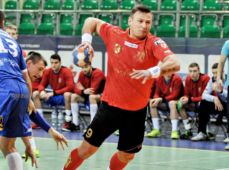 Elbląg, Bartosz Janiszewski rzucił siedem bramek Elbląg, Bartosz Janiszewski rzucił siedem bramek