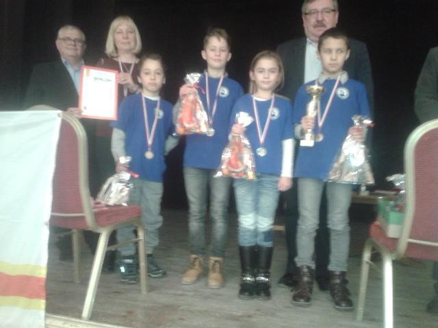 Elbląg, SP 1 wicemistrzem w szachach drużynowych