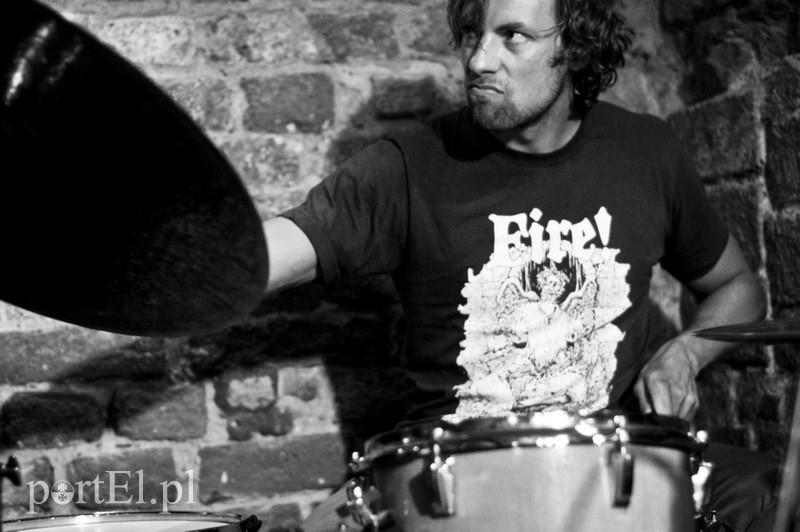 Elbląg, Tomasz Koper jest częstym gościem jazzowych sesji w Krypcie