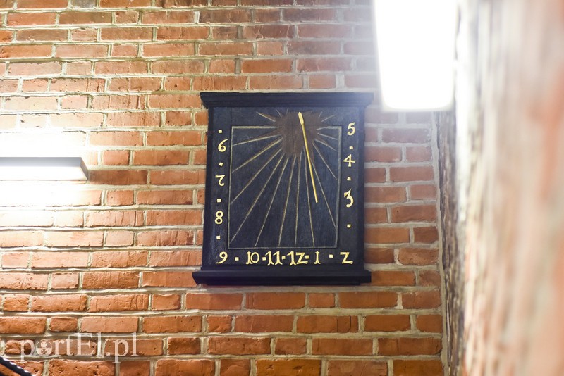 Elbląg, Odnowiony zegar na razie znajduje się w budynku Podzamcza elbląskiego Muzeum