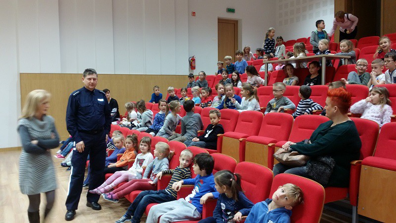 Elbląg, Jak bezpiecznie spędzić ferie, radzą policjanci