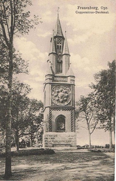 Elbląg, Tak przed wojną wyglądał pomnik poświęcony Kopernikowi