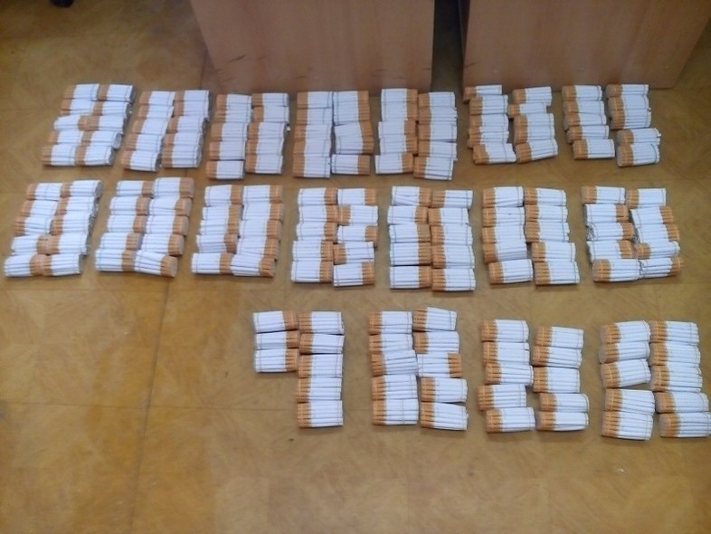Elbląg, Policjanci zabezpieczyli tytoń i papierosy bez akcyzy Elbląg, Policjanci zabezpieczyli tytoń i papierosy bez akcyzy