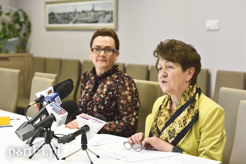Elbląg, Anna Podhorodecka i dr Wiesława Pokropska zachęcają do przekazywania datków na rzecz hospicjum Elbląg, Anna Podhorodecka i dr Wiesława Pokropska zachęcają do przekazywania datków na rzecz hospicjum