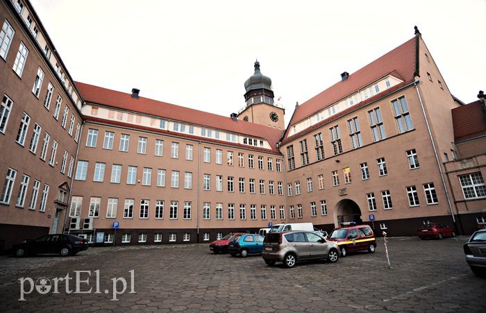 Elbląg, Kto posprząta w ratuszu Elbląg, Kto posprząta w ratuszu
