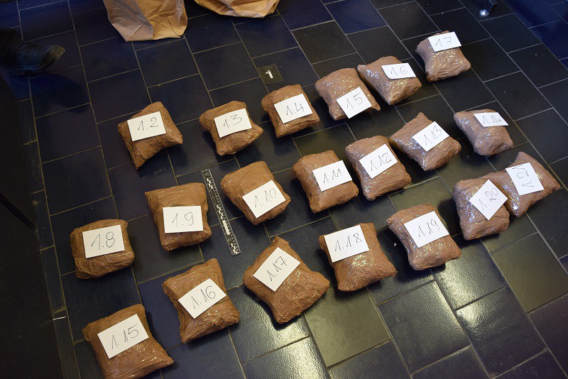 Elbląg, Miał w garażach prawie 20 kilogramów narkotyków Elbląg, Miał w garażach prawie 20 kilogramów narkotyków