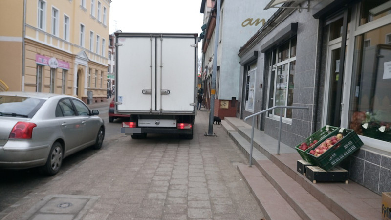 Elbląg, Takie sytuacje często zdarzają się na ul. Słonecznej Elbląg, Takie sytuacje często zdarzają się na ul. Słonecznej