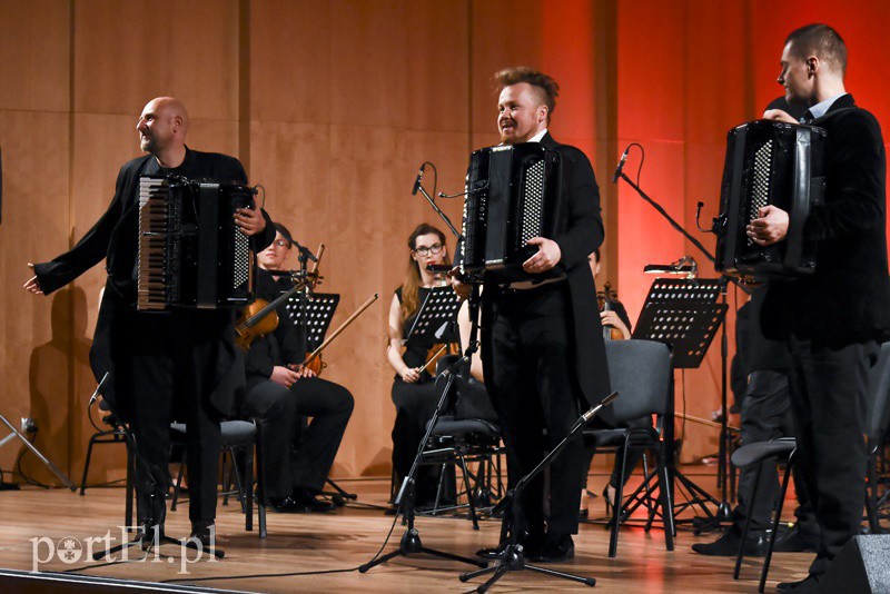 Elbląg, Motion Trio tworzą Janusz Wojtarowicz, Paweł Baranek i Marcin Gałażyn Elbląg, Motion Trio tworzą Janusz Wojtarowicz, Paweł Baranek i Marcin Gałażyn