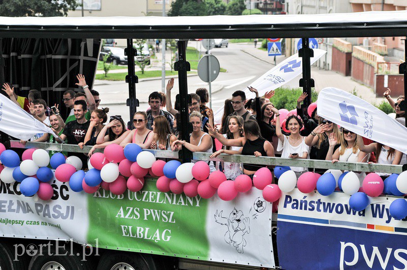 Elbląg, Studenci ponownie przejdą i przejadą w barwnym pochodzie ulicami miasta