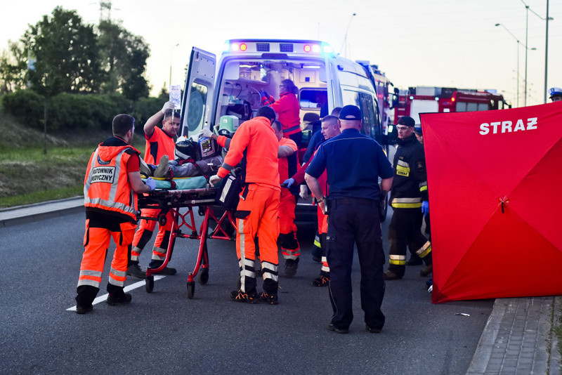 Elbląg, Mimo akcji reanimacyjnej nie udało się niestety uratować życia motocyklisty Elbląg, Mimo akcji reanimacyjnej nie udało się niestety uratować życia motocyklisty