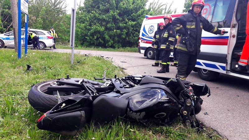 Elbląg, Motocyklista zderzył się z ciężarówką, zmarł w szpitalu Elbląg, Motocyklista zderzył się z ciężarówką, zmarł w szpitalu