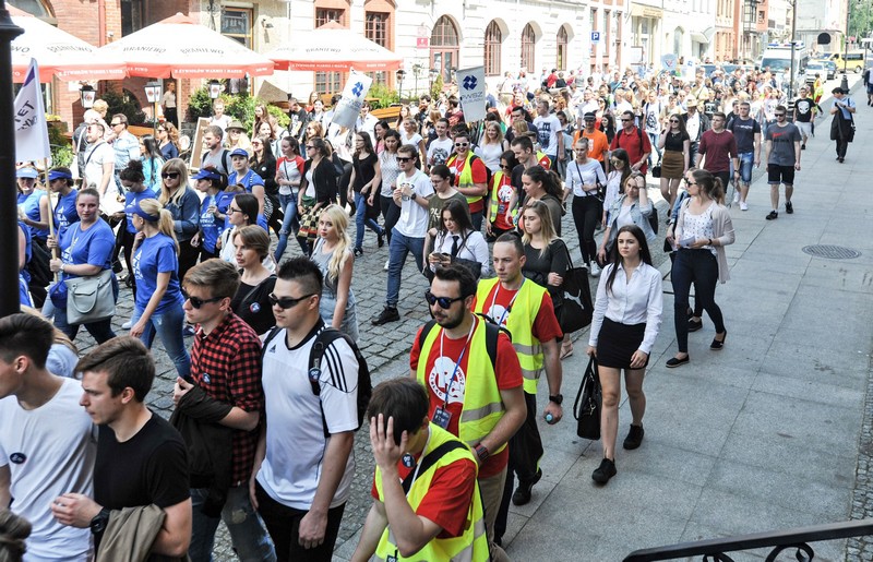 Elbląg, Studenci przeszli ulicami miasta Elbląg, Studenci przeszli ulicami miasta