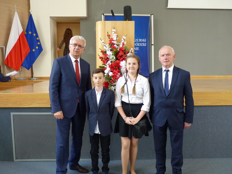 Elbląg, Elbląska szkoła liderem "złotej dziesiątki"
