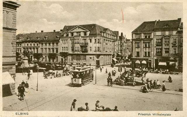 Elbląg, Funkcje targu pełnił Friedrich Wilhelmplatz, dzisiejszy plac Słowiański Elbląg, Funkcje targu pełnił Friedrich Wilhelmplatz, dzisiejszy plac Słowiański