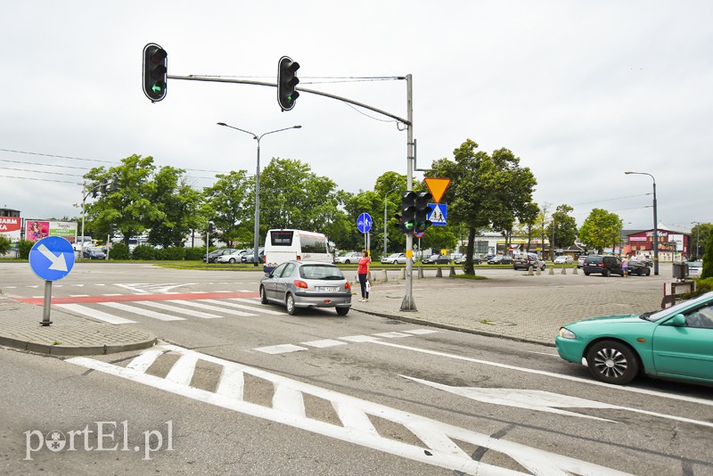 Elbląg, Jeśli wszystko pójdzie zgodnie z planem wyjeżdżający z ul. Mickiewicza będą mogli pojechać prosto już na początku przyszłego roku Elbląg, Jeśli wszystko pójdzie zgodnie z planem wyjeżdżający z ul. Mickiewicza będą mogli pojechać prosto już na początku przyszłego roku