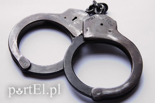 Elbląg, Znęcał się nad matką, ciotką i wujem