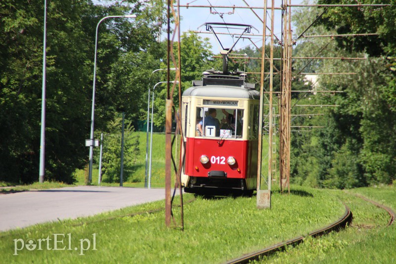 Elbląg, Zabytkowy tramwaj jedzie trasą dawnej "dwójki"