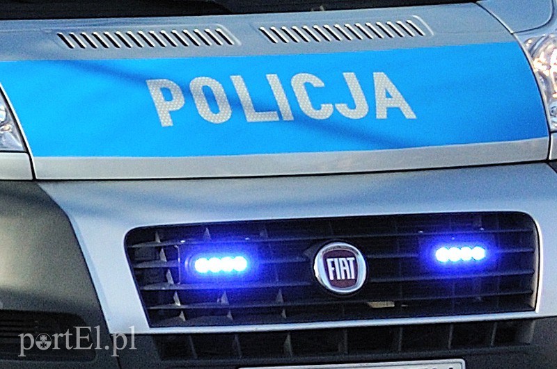 Elbląg, Skakał po samochodzie, bo pokłócił się z dziewczyną