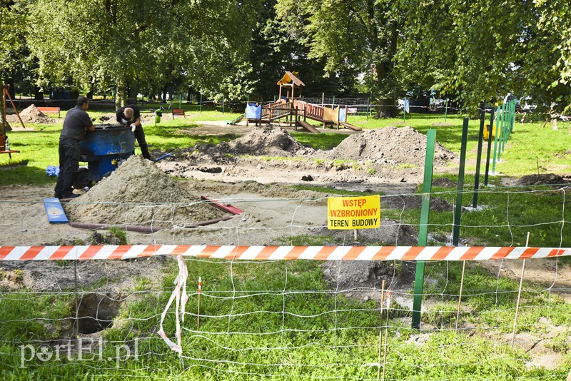 Elbląg, W Parku Traugutta prace się już rozpoczęły Elbląg, W Parku Traugutta prace się już rozpoczęły