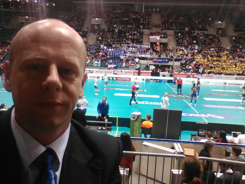 Elbląg, Aleksander Bieńkowski był międzynarodowym obserwatorem sędziów podczas ostatnich mistrzostw świata kobiet w unihokeju