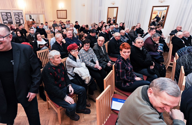 Elbląg, Na spotkanie promujące ksiażkę "Echa pancernego rajdu" przyszło sporo zainteresowanych historią elblążan Elbląg, Na spotkanie promujące ksiażkę "Echa pancernego rajdu" przyszło sporo zainteresowanych historią elblążan