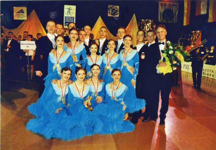 Elbląg, Złota formacja elbląskich tancerzy z 1999 r.