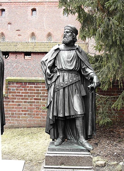 Elbląg, Pomnik Wielkiego Mistrza Winricha von Kniprode, który rozstrzygał spór na temat własności Nebrowa. Pomnik znajduje się na zamku malborskim)