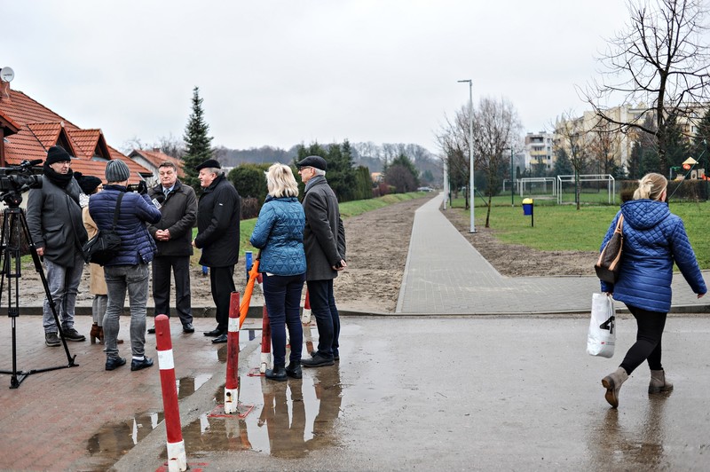 Elbląg, To mieszkańcy wydeptali tę ścieżkę