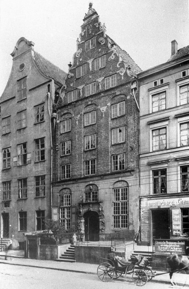 Elbląg, Tutaj mieściło się przedwojenne muzeum Elbląga Elbląg, Tutaj mieściło się przedwojenne muzeum Elbląga