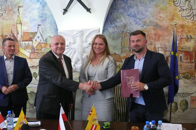 Elbląg, Umowę z wykonawcą samorząd podpisał w poniedziałek Elbląg, Umowę z wykonawcą samorząd podpisał w poniedziałek