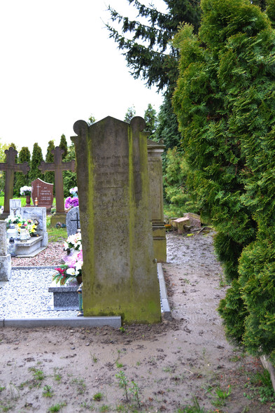 Elbląg, Cmentarz w Jezierniku