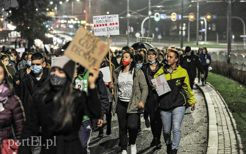 Elbląg, "No woman, no kraj". Kolejne protesty w Elblągu Elbląg, "No woman, no kraj". Kolejne protesty w Elblągu