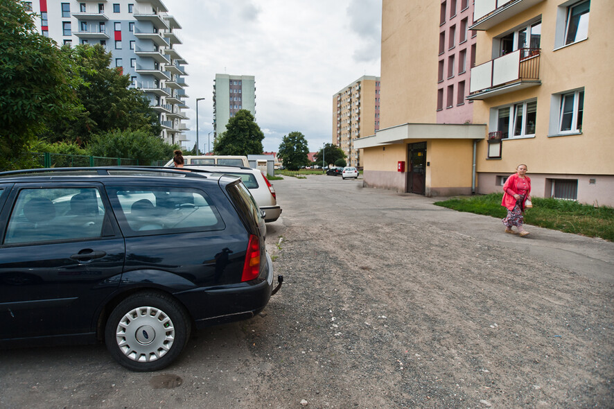 Elbląg, Chodnik jest, a jakby go nie było Elbląg, Chodnik jest, a jakby go nie było