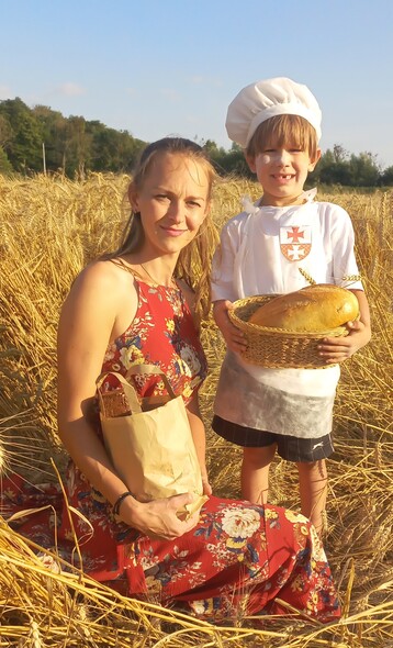 Elbląg, I miejsce Fotki z Piekarczykiem Elbląg, I miejsce Fotki z Piekarczykiem