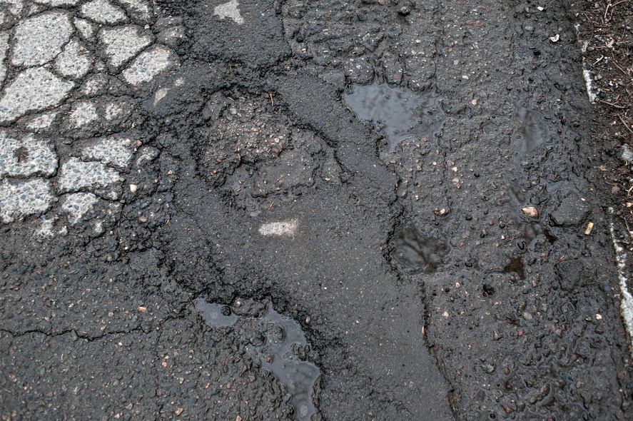 Elbląg, Szczypta nadziei na remont Okrzei