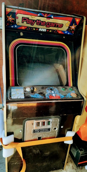 Elbląg, Automat włoskiej firmy Zaccaria z 1979 r, marzenie kolekcjonerów. Elbląg, Automat włoskiej firmy Zaccaria z 1979 r, marzenie kolekcjonerów.