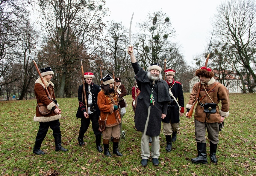 Elbląg, Powstańcza lekcja historii ze współczesnym akcentem