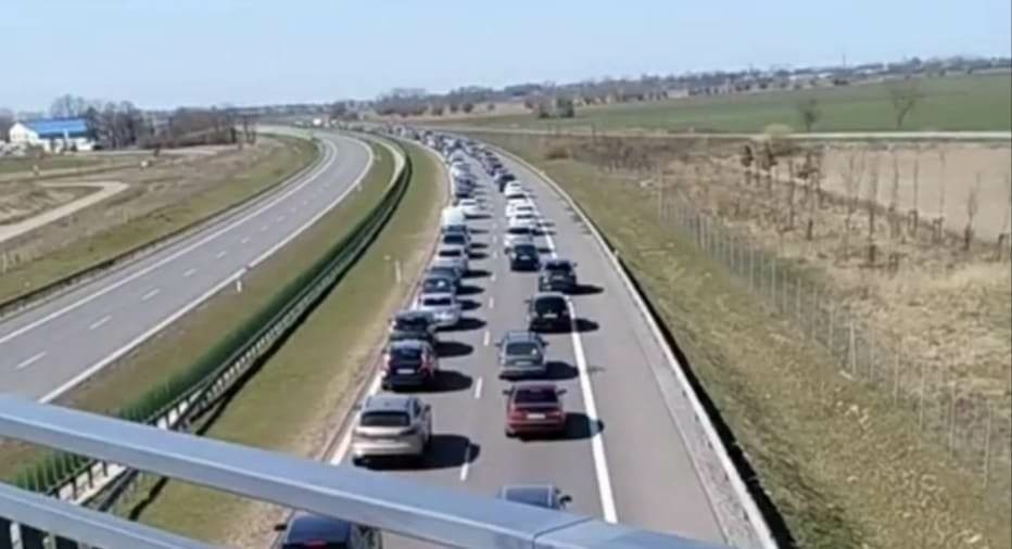 Elbląg, Kolizja w Kmiecinie i korki nad morze Elbląg, Kolizja w Kmiecinie i korki nad morze